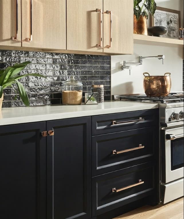 ESSEX SERIES – Bevel Shaker Doors